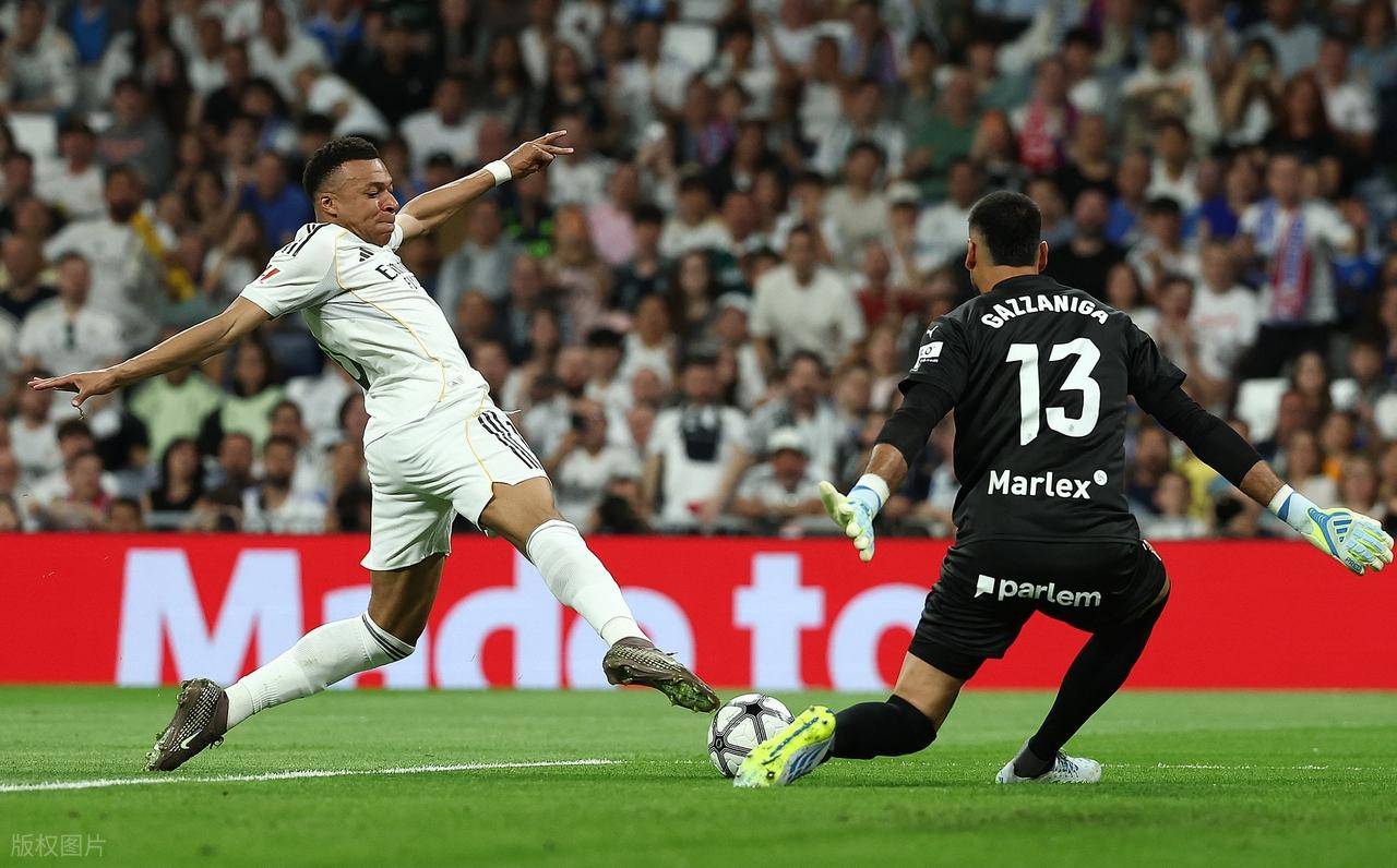 天助巴塞罗那:1-1大冷门，皇马遭西甲第12逼平，2轮不胜距榜首6分